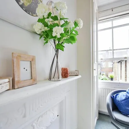 Groves 4 Bedroom, Shepherds Bush London Exterior photo
